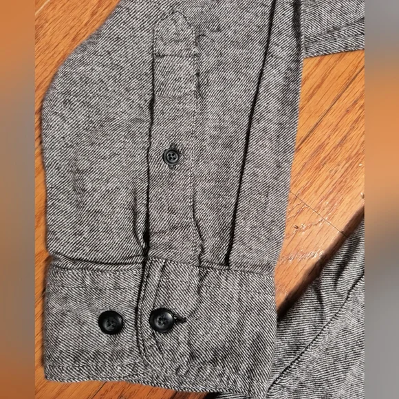 NWT Sonoma the Super Soft Flannel button down shirt, men's medium, gray - Picture 6 of 13